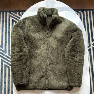 Uniqlo Green Zip Up Fleece Jacket Cozy Comfort